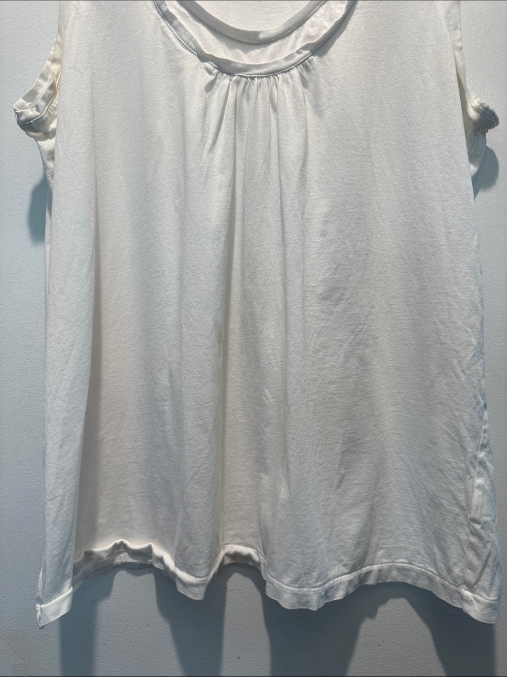 Garnet Hill White Scoop Neck Sleeveless Tank - Picture 5 of 13